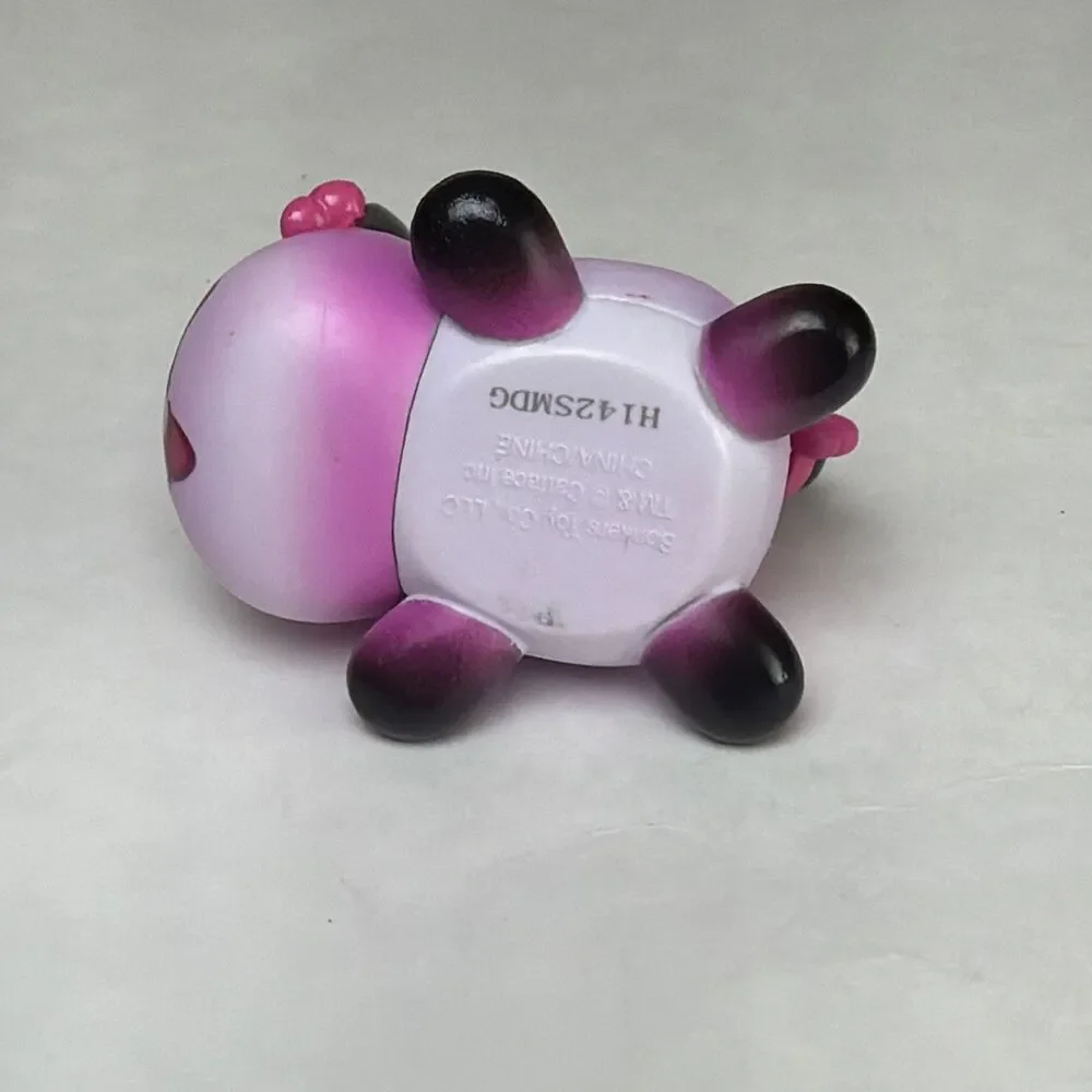 Aphmau Mystery MeeMeows Mini Surprise Figurine Pink Black Collectible Animal
